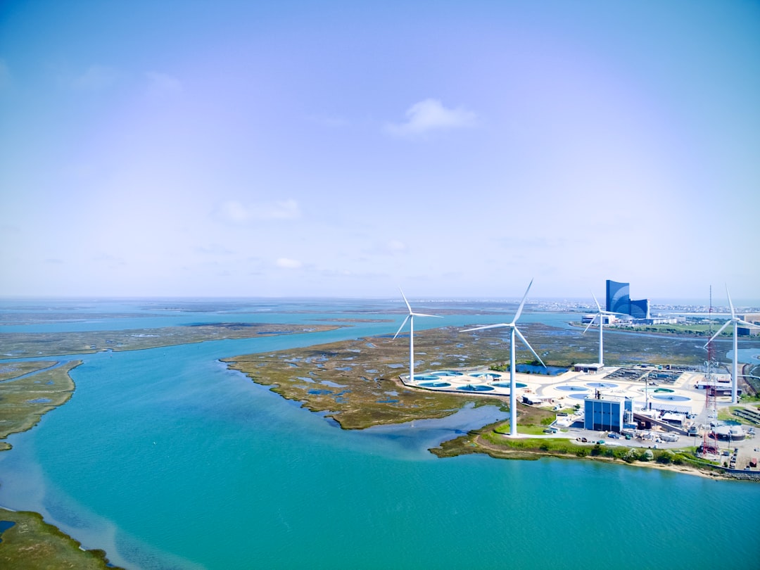 green hydrogen wind farm offshore electrolysis cost reduction technology