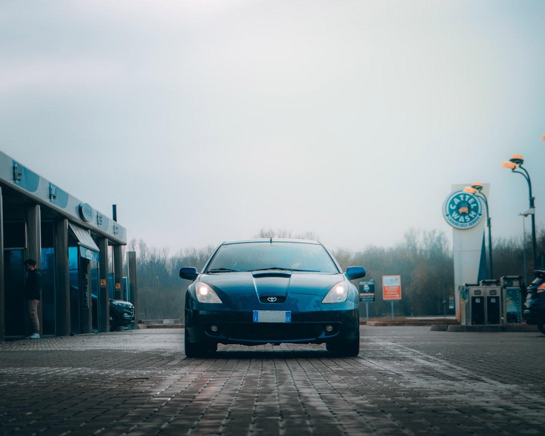 hydrogen fuel cell car refueling station 2026 clean energy