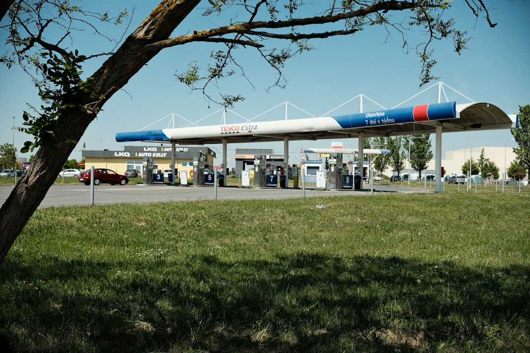 hydrogen fueling station 2026, FCEV lineup comparison